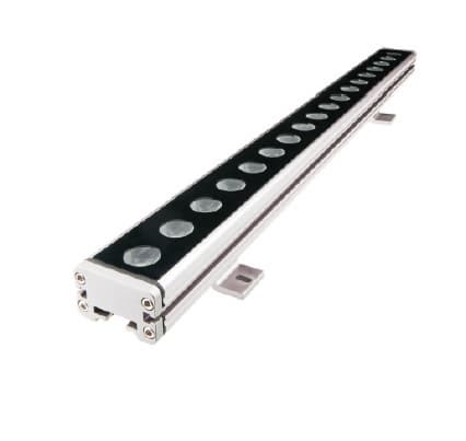 High performance LED wall washer